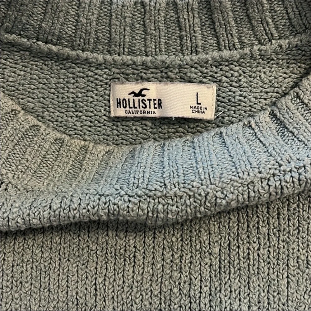 Hollister Mint Cable crew knit sweater with puffer soft long sleeves. - Picture 4 of 6